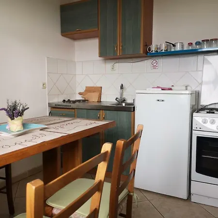 Appartement David In 4 Primošten