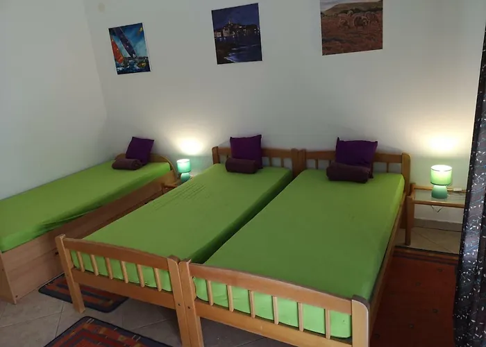 David In 4 Διαμέρισμα *