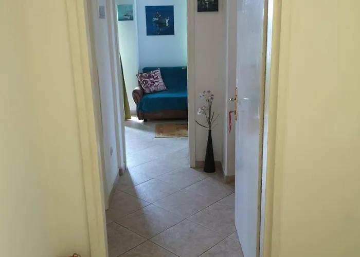 Appartement David In 4 Primošten